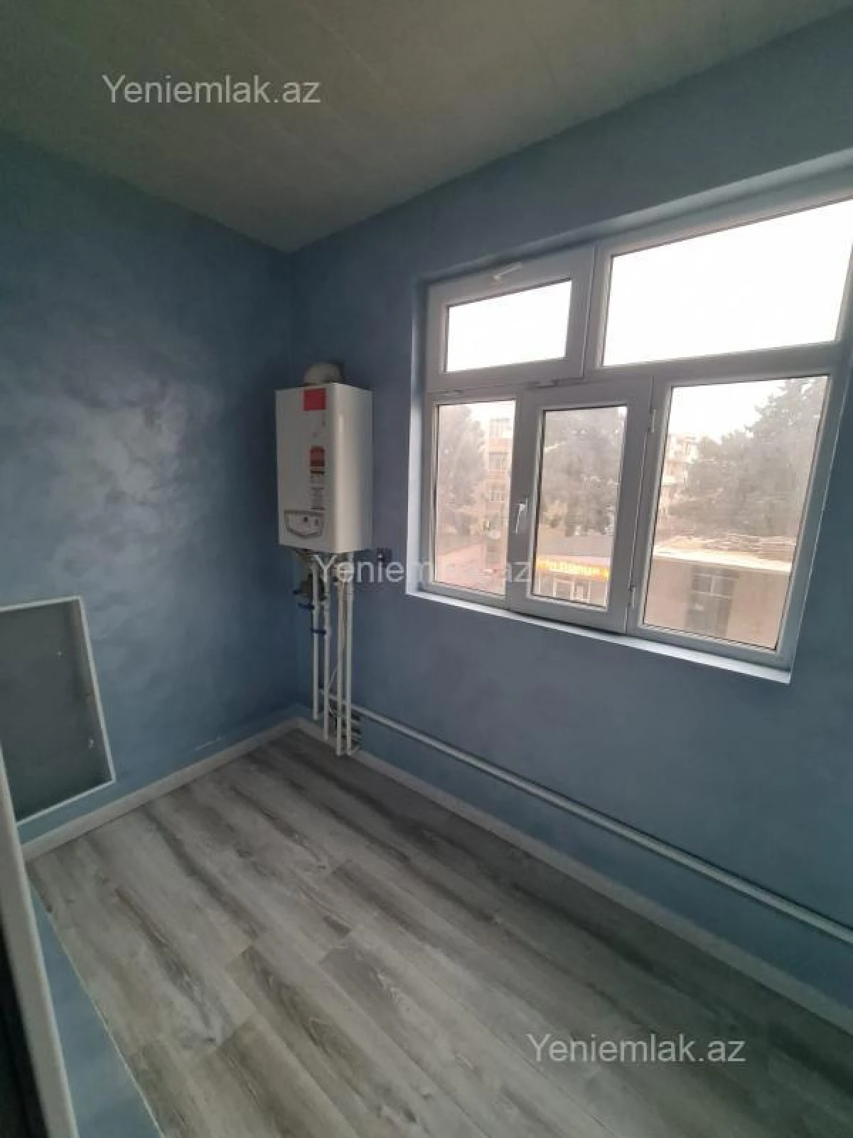 Satılır 4 otaqlı köhnə tikili 110 m²