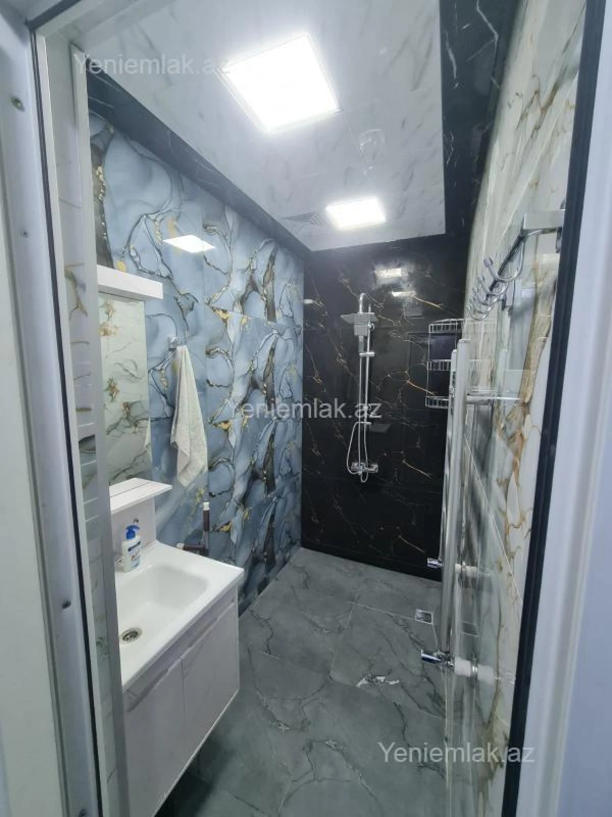 Satılır 4 otaqlı köhnə tikili 110 m²