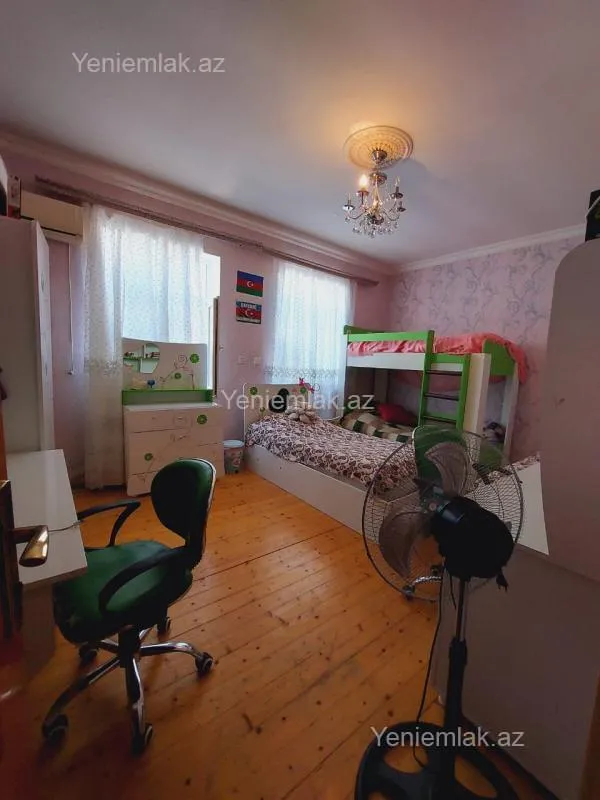 Satılır 5 otaqlı həyət evi 120 m²