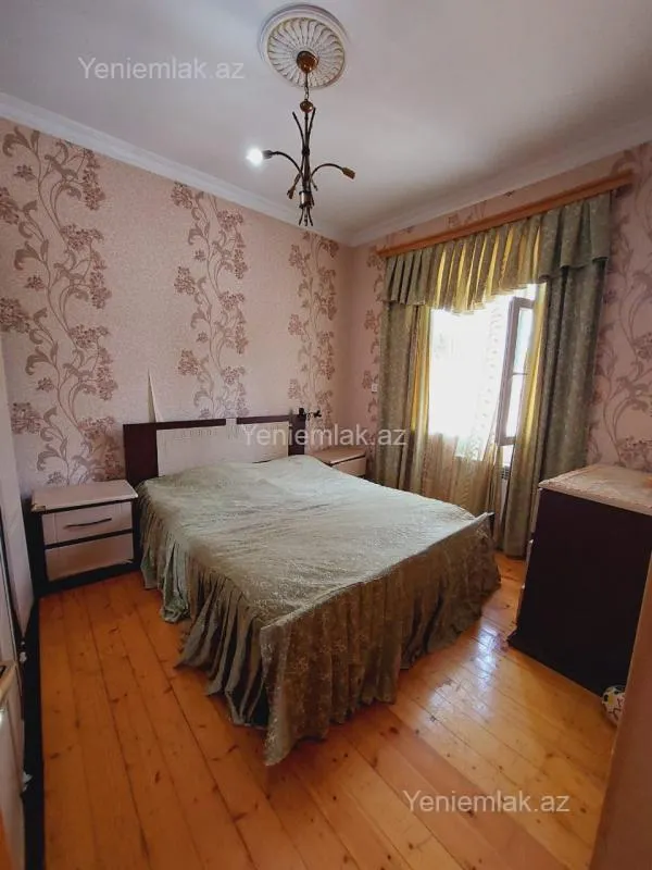 Satılır 5 otaqlı həyət evi 120 m²