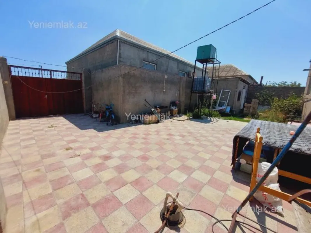Satılır 5 otaqlı həyət evi 120 m²