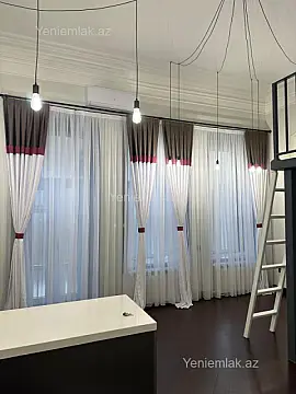 Satılır 1 otaqlı köhnə tikili 42 m²