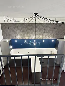 Satılır 1 otaqlı köhnə tikili 42 m²