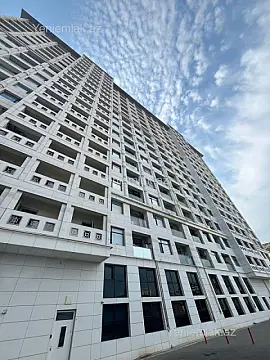 Satılır 1 otaqlı yeni tikili 71 m²