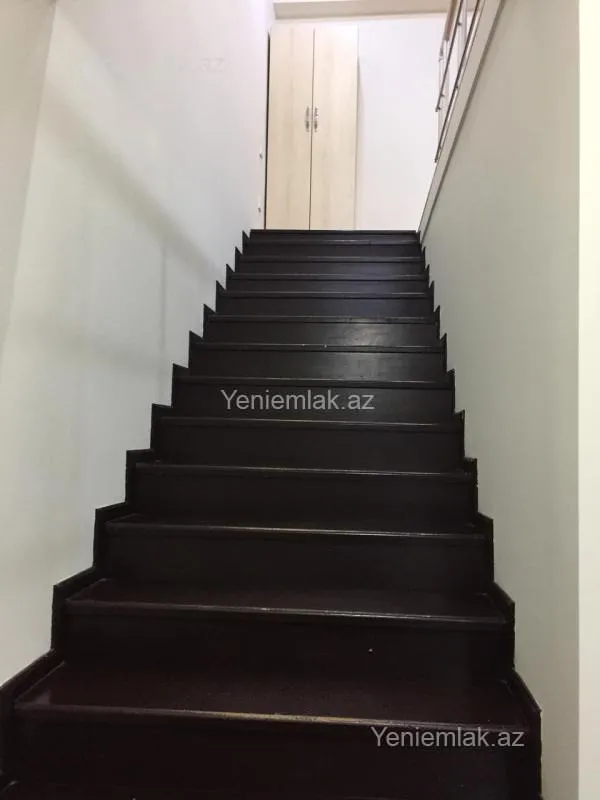 Satılır 3 otaqlı ofis 92 m²