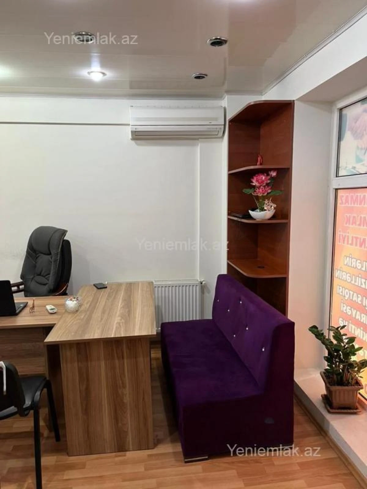 Satılır 3 otaqlı ofis 92 m²