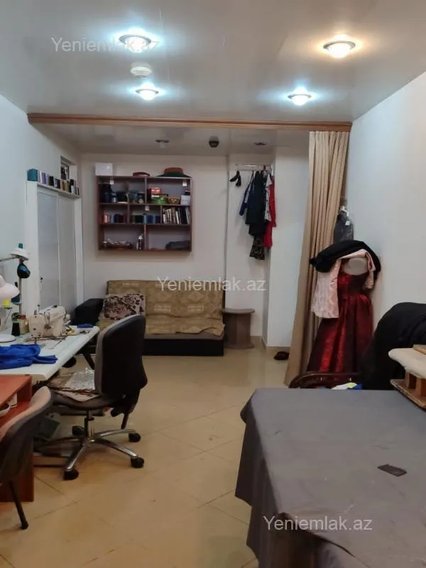 Satılır 3 otaqlı ofis 92 m²