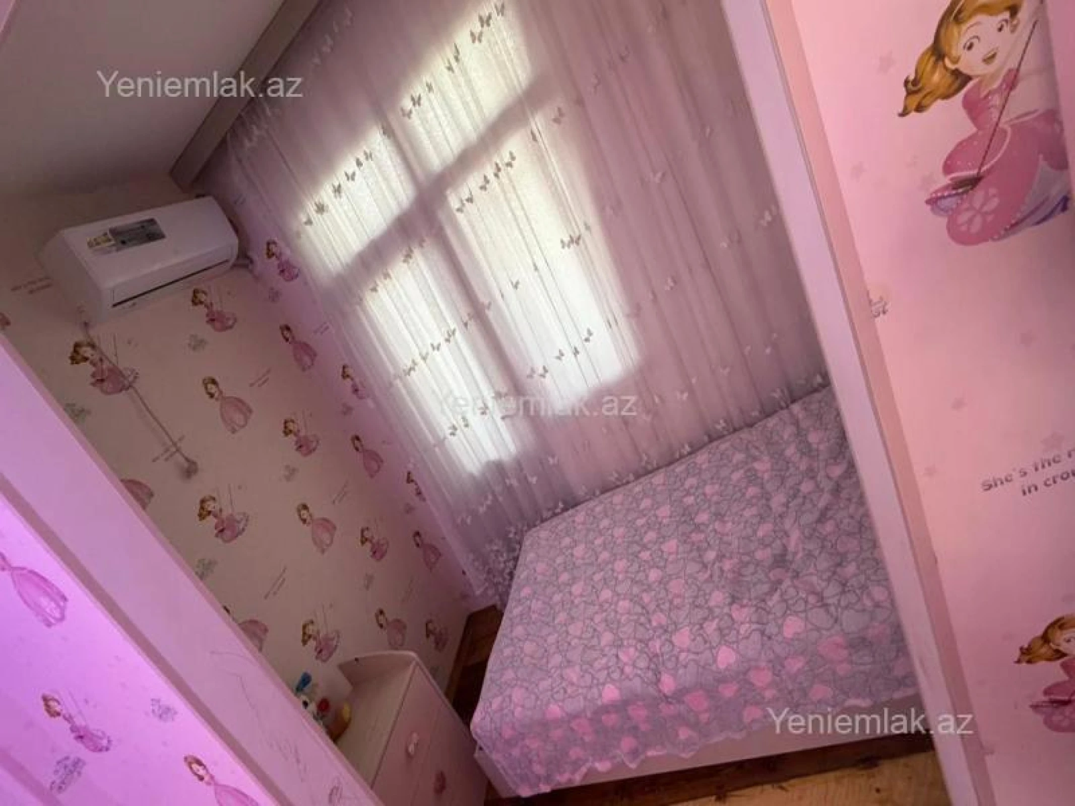 Satılır 4 otaqlı köhnə tikili 110 m²