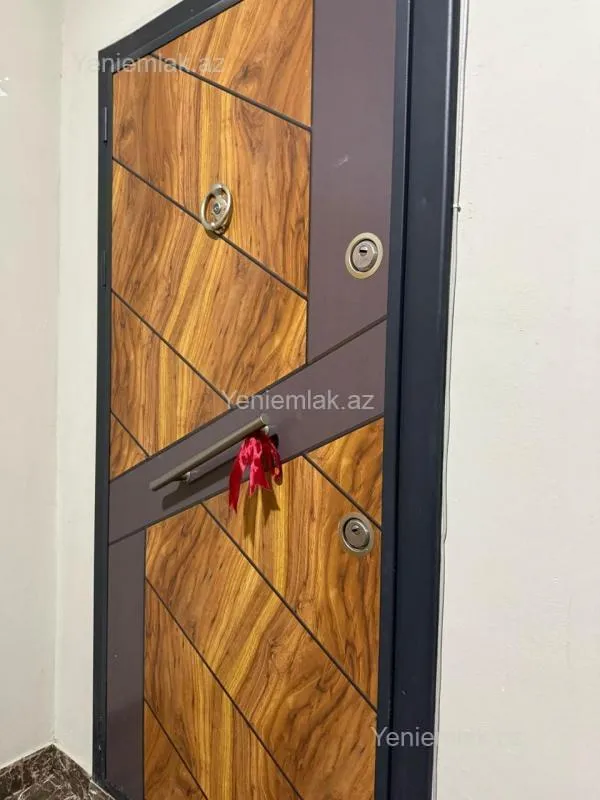 Satılır 3 otaqlı yeni tikili 75 m²