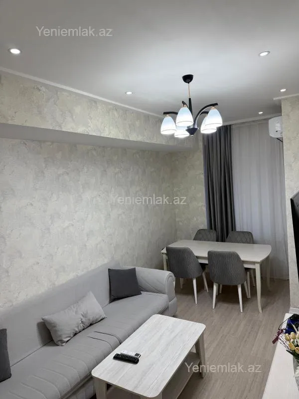 Satılır 3 otaqlı yeni tikili 75 m²