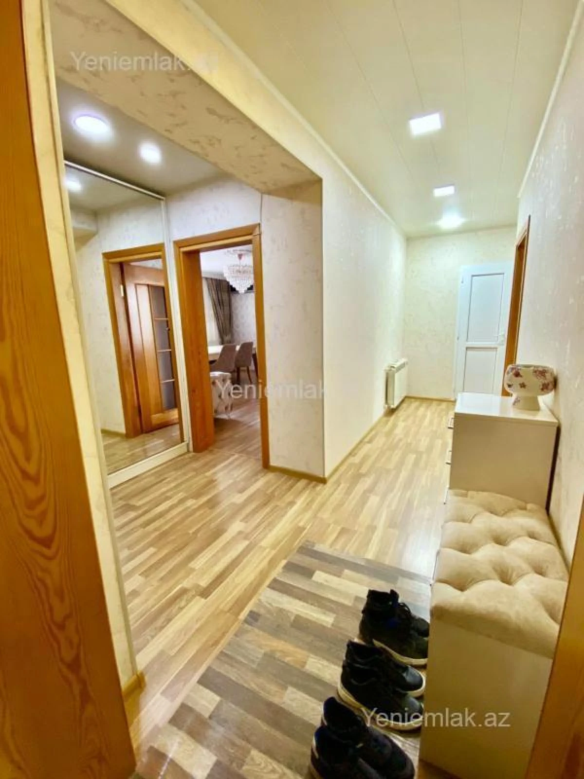 Satılır 3 otaqlı köhnə tikili 90 m²