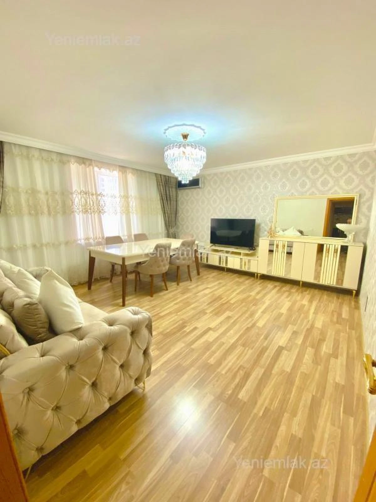 Satılır 3 otaqlı köhnə tikili 90 m²