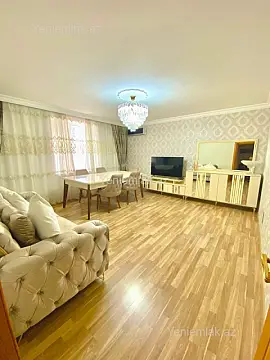 Satılır 3 otaqlı köhnə tikili 90 m²