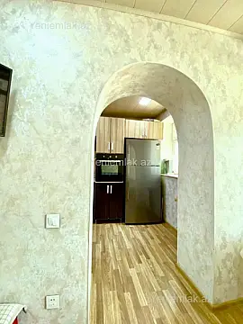 Satılır 3 otaqlı köhnə tikili 90 m²