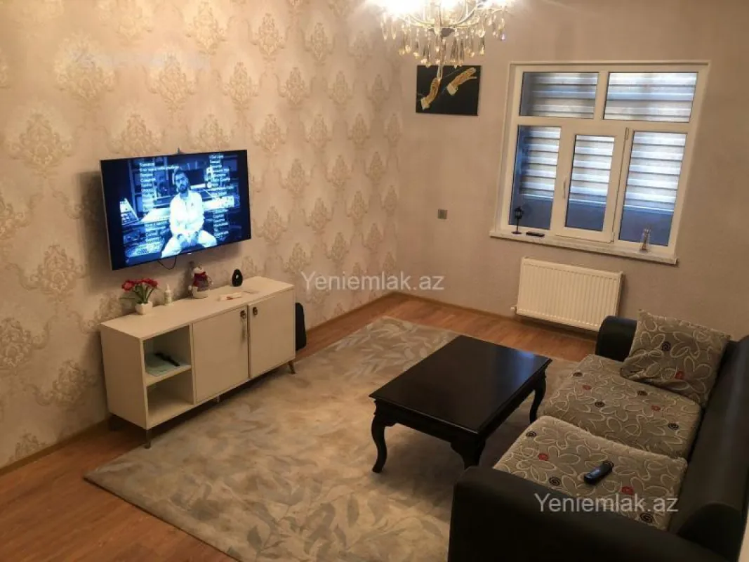 Satılır 3 otaqlı köhnə tikili 90 m²
