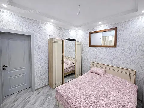 Satılır 3 otaqlı yeni tikili 80 m²