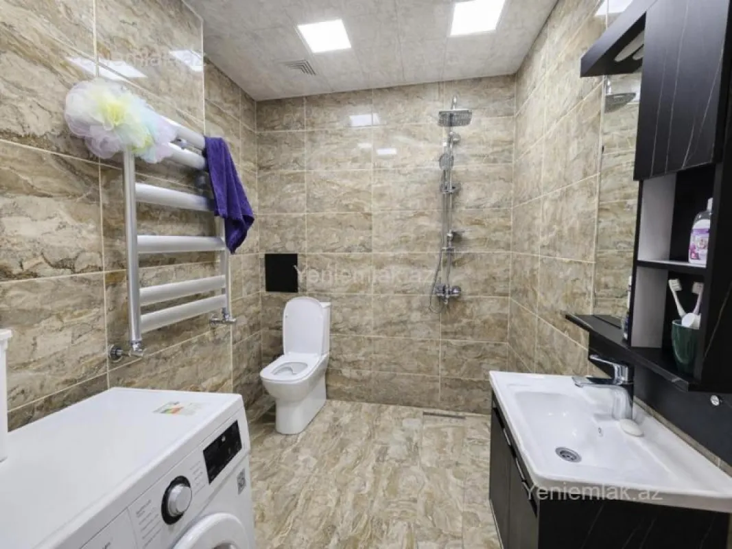 Satılır 3 otaqlı yeni tikili 80 m²