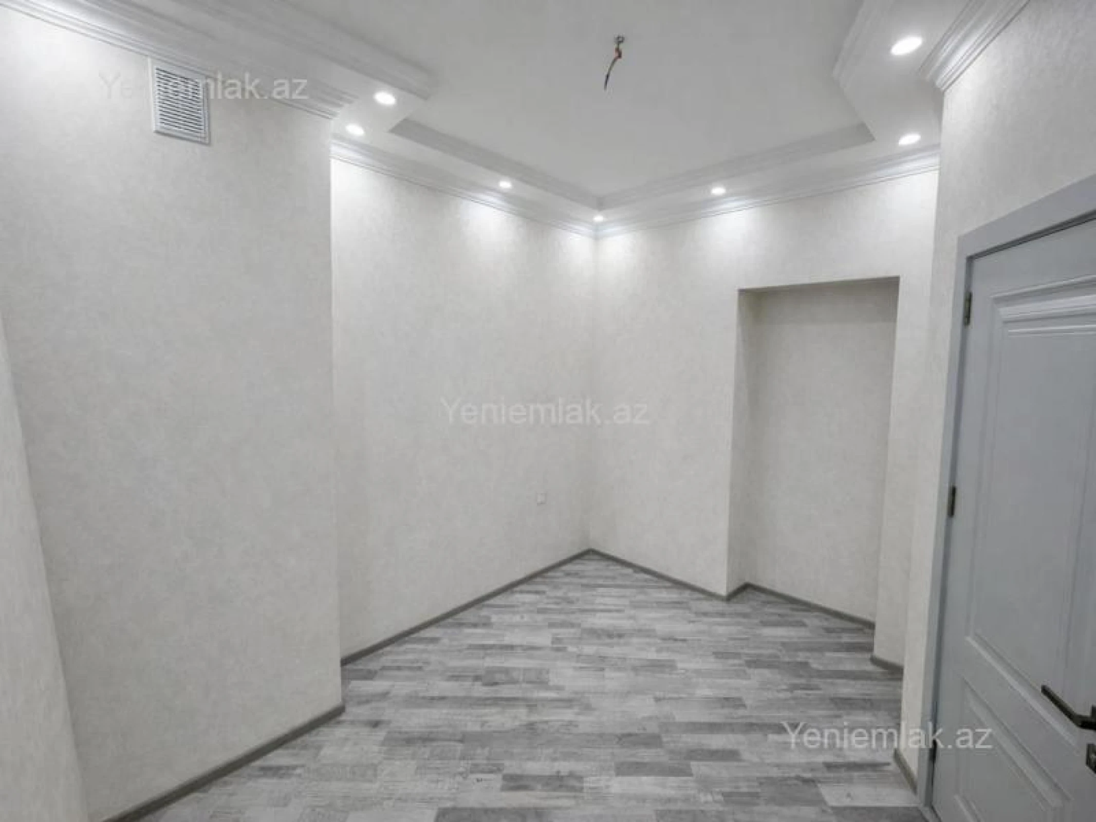 Satılır 3 otaqlı yeni tikili 80 m²