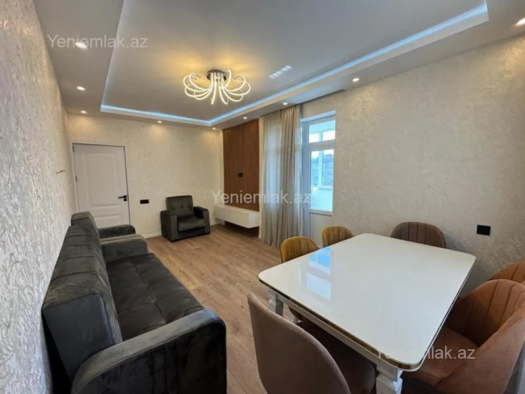 Satılır 2 otaqlı köhnə tikili 60 m²