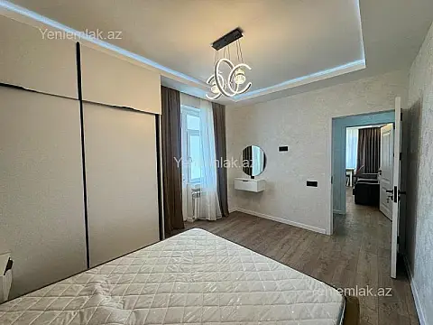 Satılır 2 otaqlı köhnə tikili 60 m²