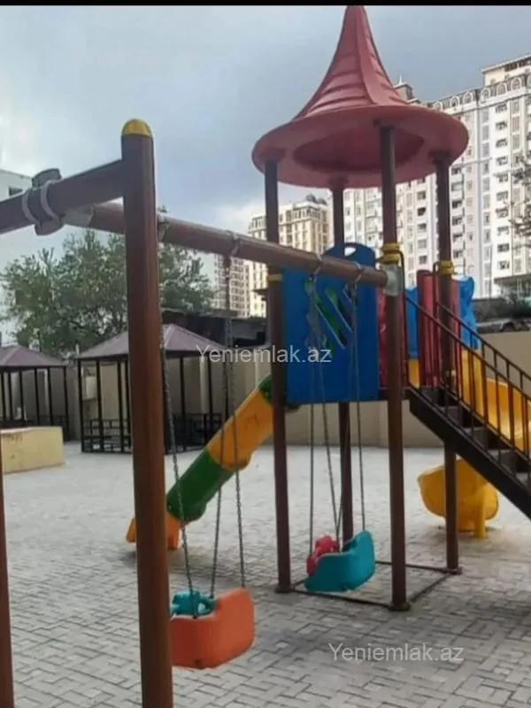 Satılır 3 otaqlı yeni tikili 153 m²