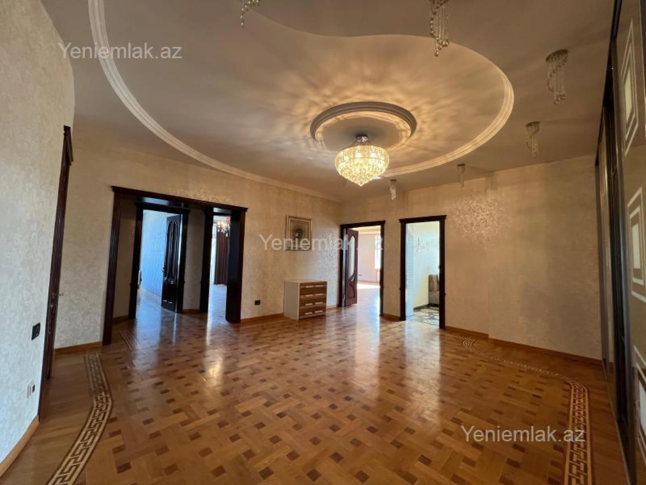 Satılır 4 otaqlı yeni tikili 220 m²