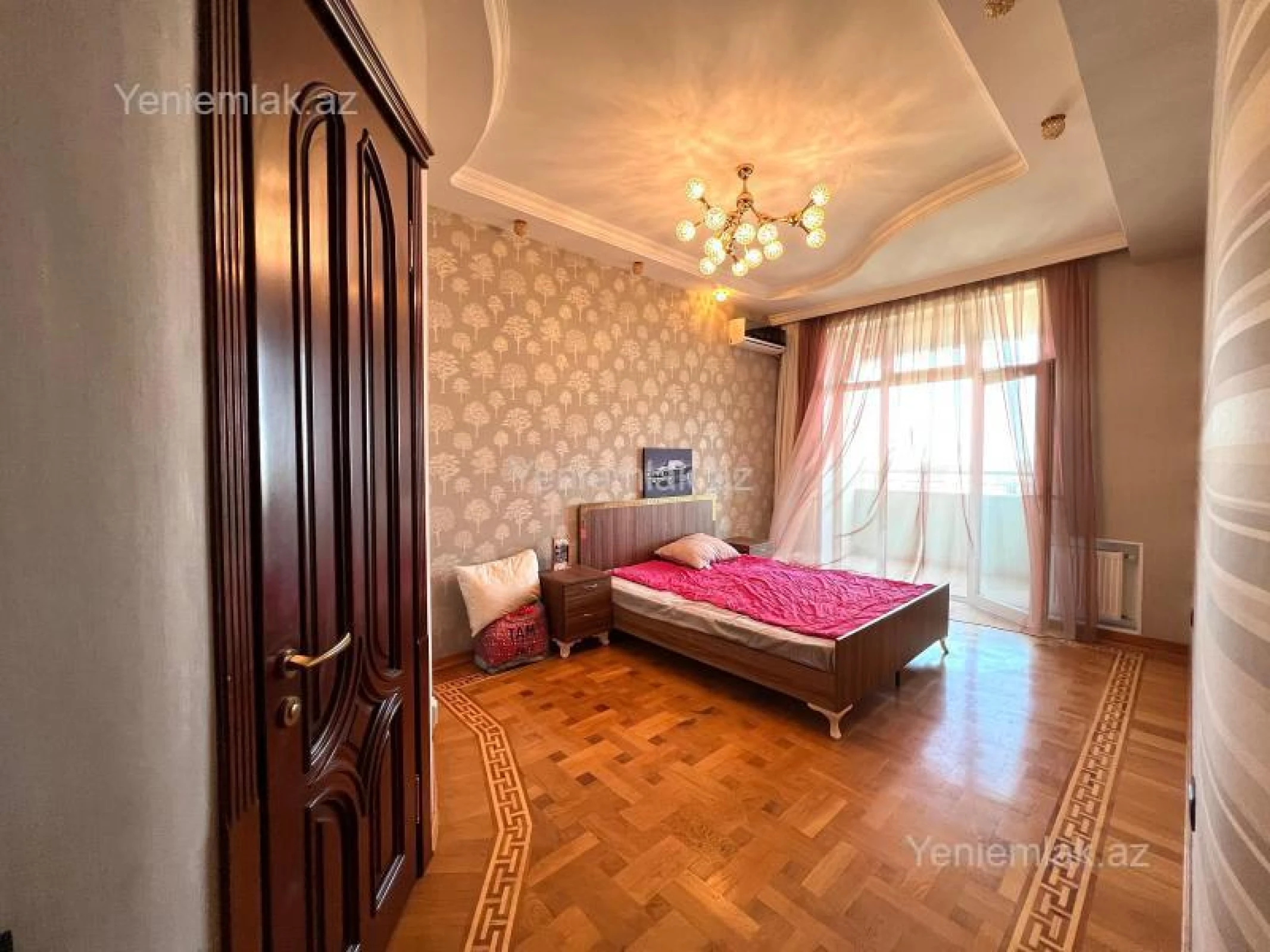 Satılır 4 otaqlı yeni tikili 220 m²