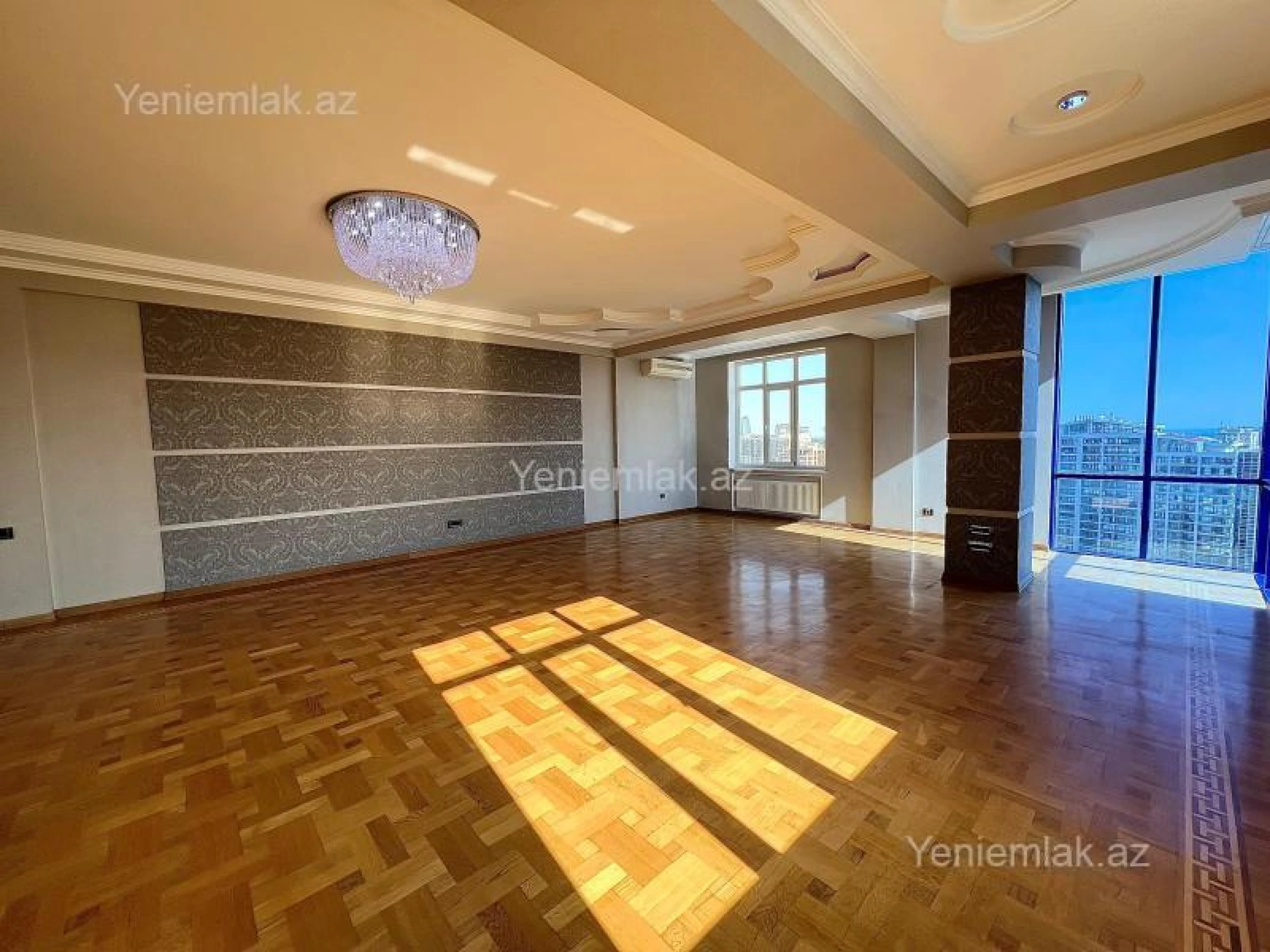 Satılır 4 otaqlı yeni tikili 220 m²