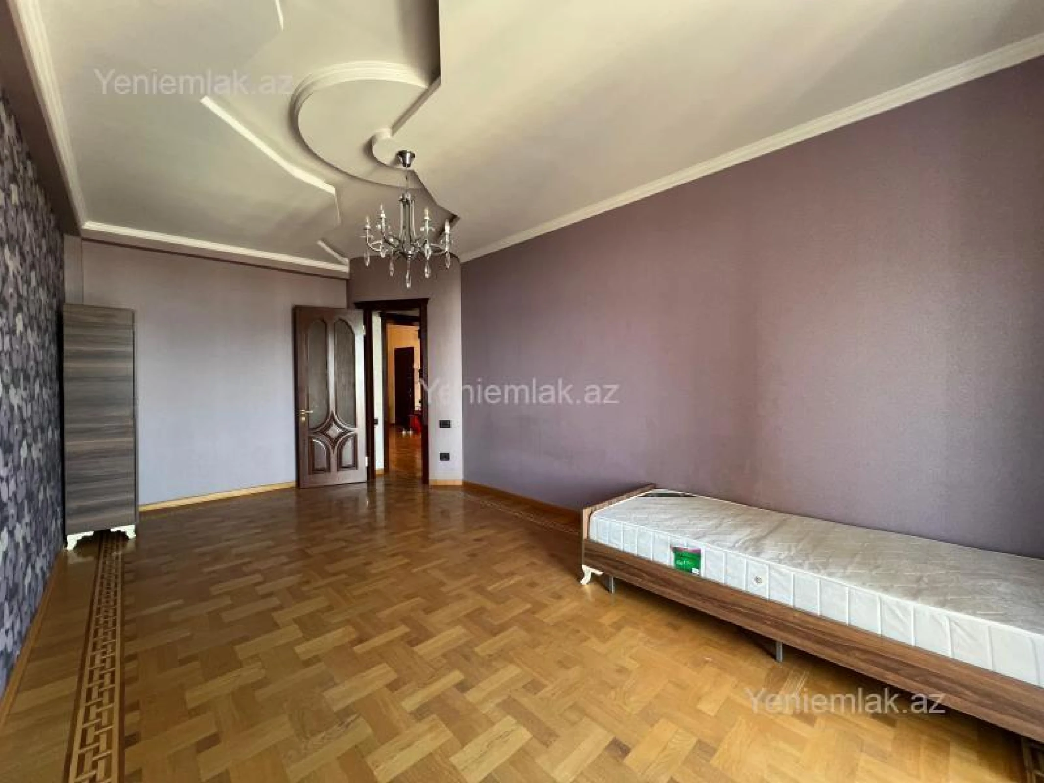 Satılır 4 otaqlı yeni tikili 220 m²