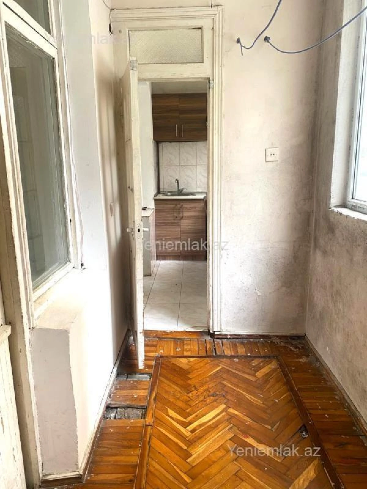 Satılır 2 otaqlı köhnə tikili 45 m²