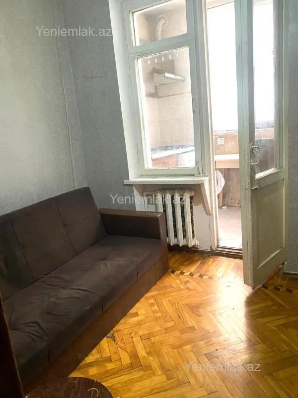 Satılır 2 otaqlı köhnə tikili 45 m²