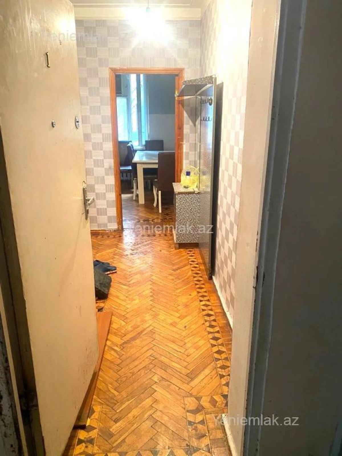 Satılır 2 otaqlı köhnə tikili 45 m²
