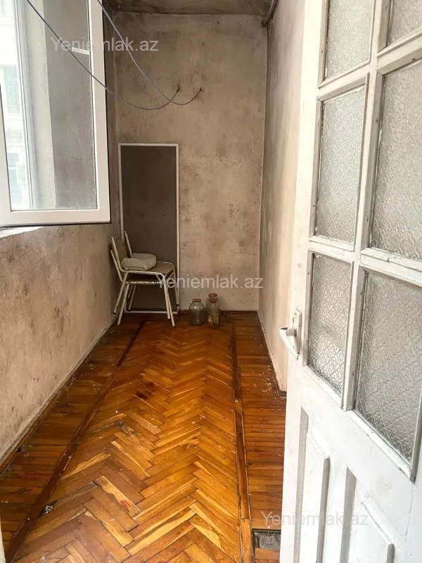 Satılır 2 otaqlı köhnə tikili 45 m²