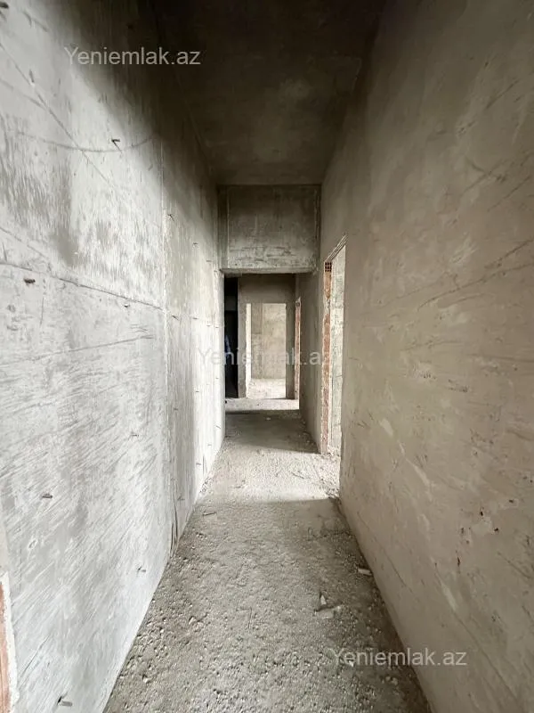 Satılır 3 otaqlı yeni tikili 130 m²