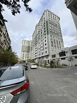 Satılır 3 otaqlı yeni tikili 130 m²