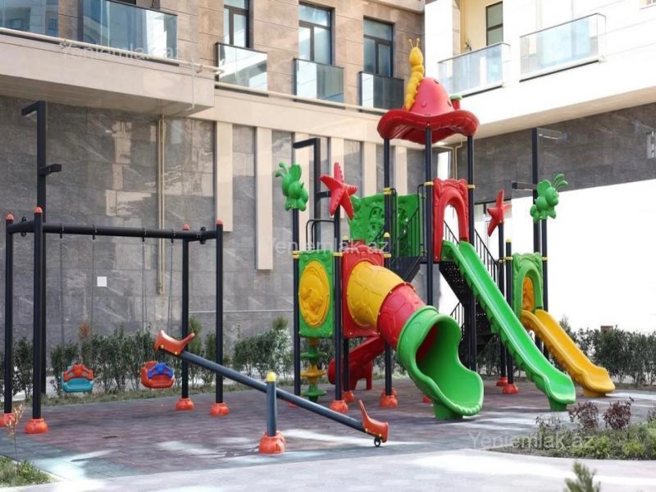 Satılır 5 otaqlı yeni tikili 270 m²