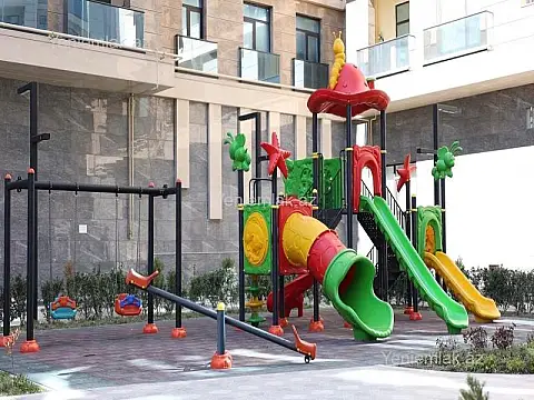 Satılır 5 otaqlı yeni tikili 270 m²