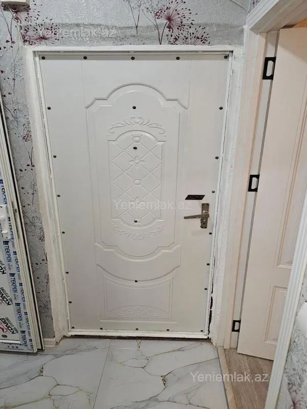 Satılır 2 otaqlı köhnə tikili 35 m²