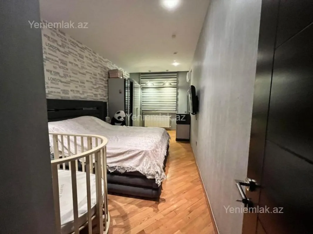 Satılır 3 otaqlı yeni tikili 136 m²