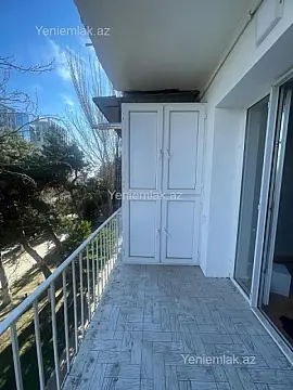 Satılır 3 otaqlı köhnə tikili 75 m²