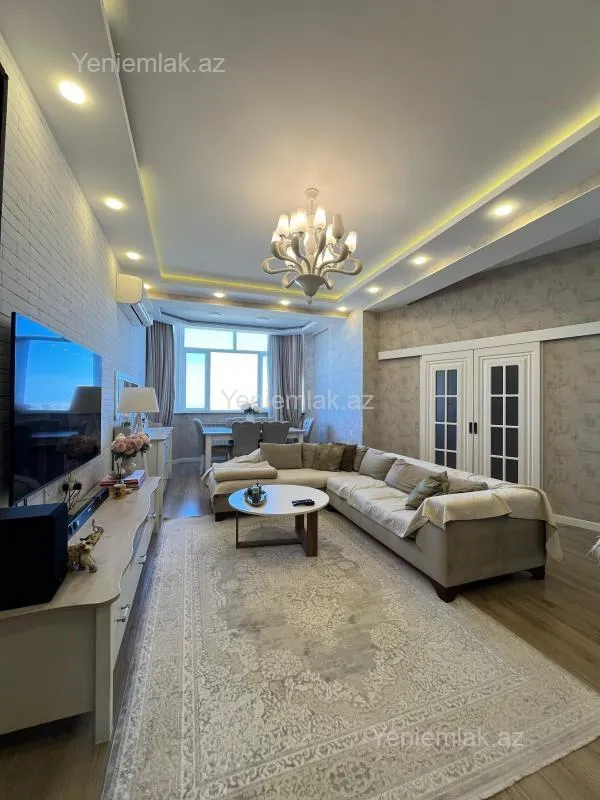 Satılır 4 otaqlı yeni tikili 95 m²