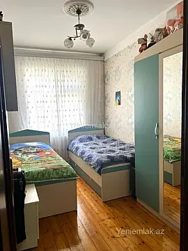 Satılır 3 otaqlı köhnə tikili 85 m²