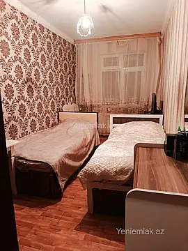 Satılır 3 otaqlı köhnə tikili 90 m²