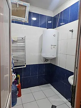 Satılır 3 otaqlı köhnə tikili 90 m²