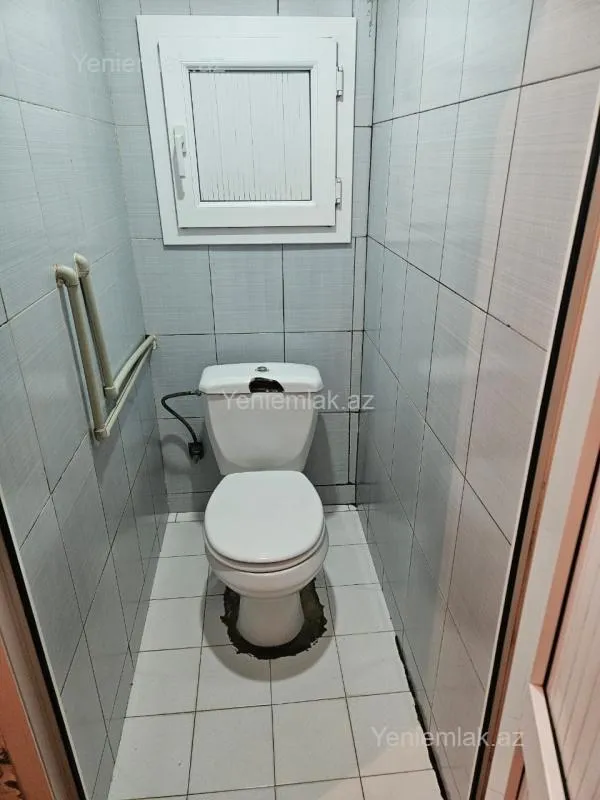 Satılır 3 otaqlı köhnə tikili 90 m²