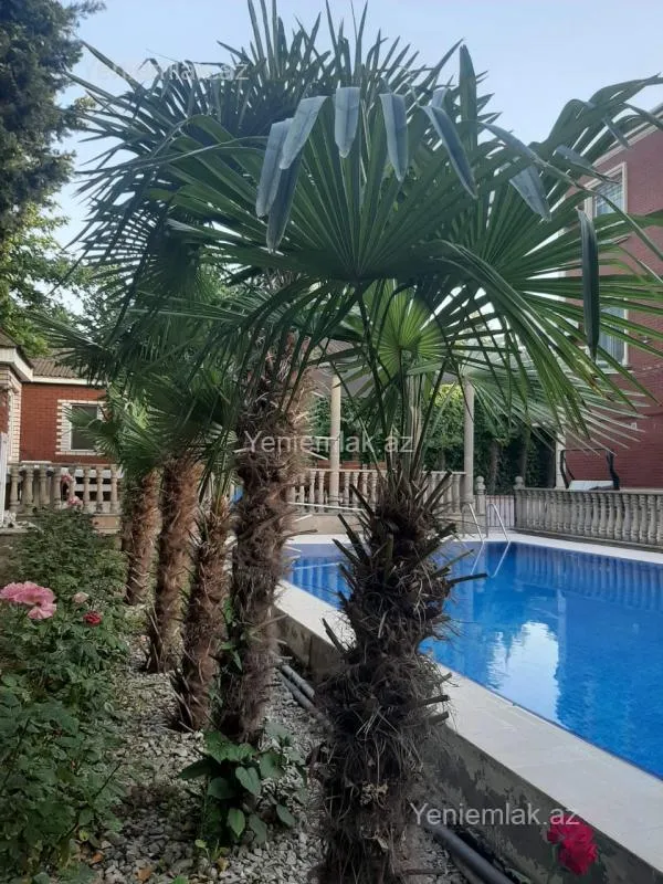Satılır 6 otaqlı həyət evi 314 m²