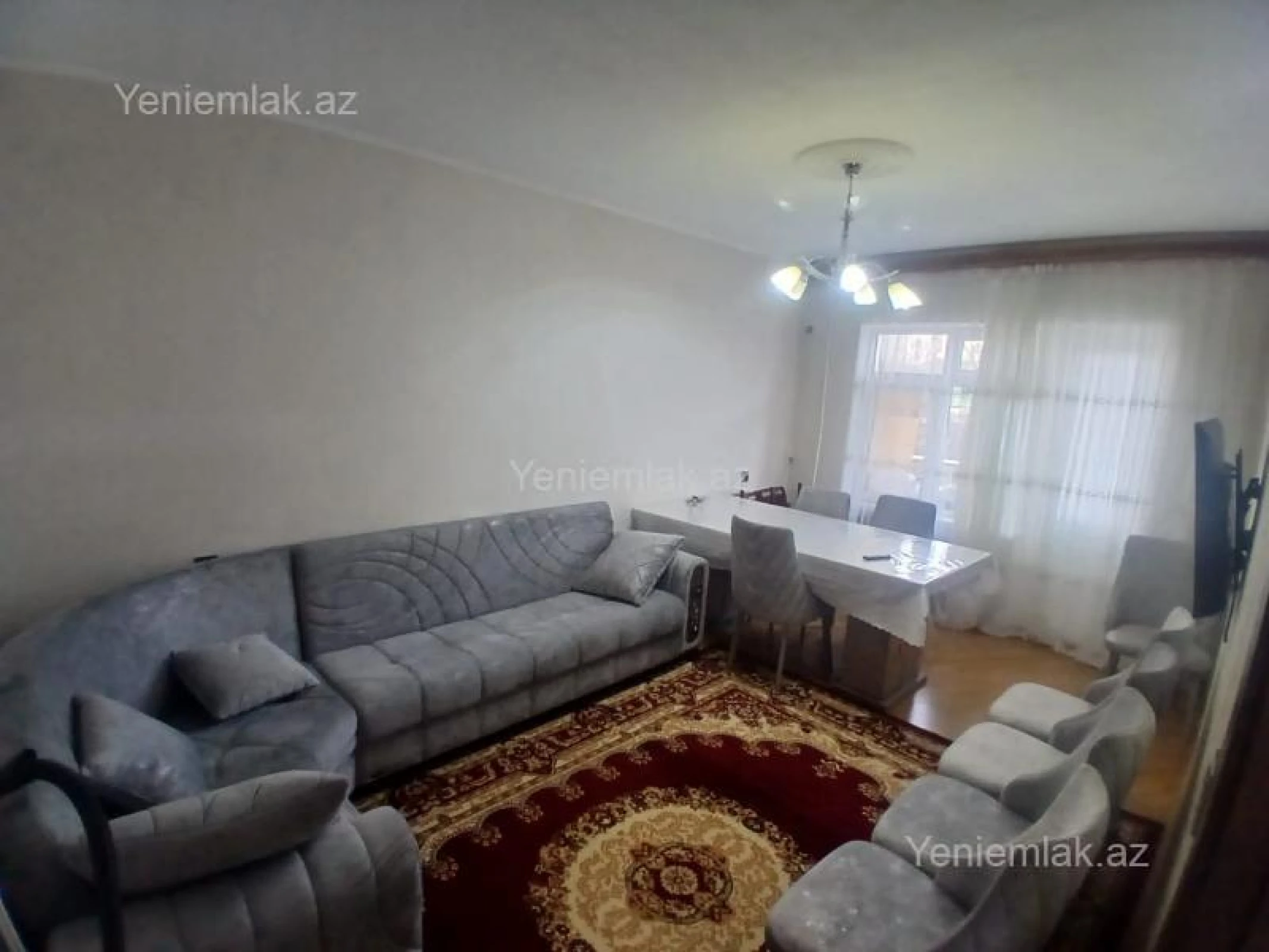 Satılır 3 otaqlı köhnə tikili 90 m²