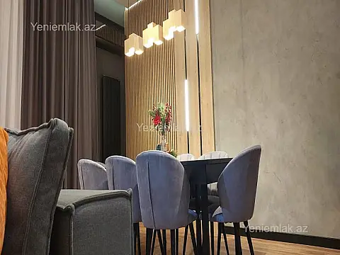 Satılır 3 otaqlı yeni tikili 130 m²