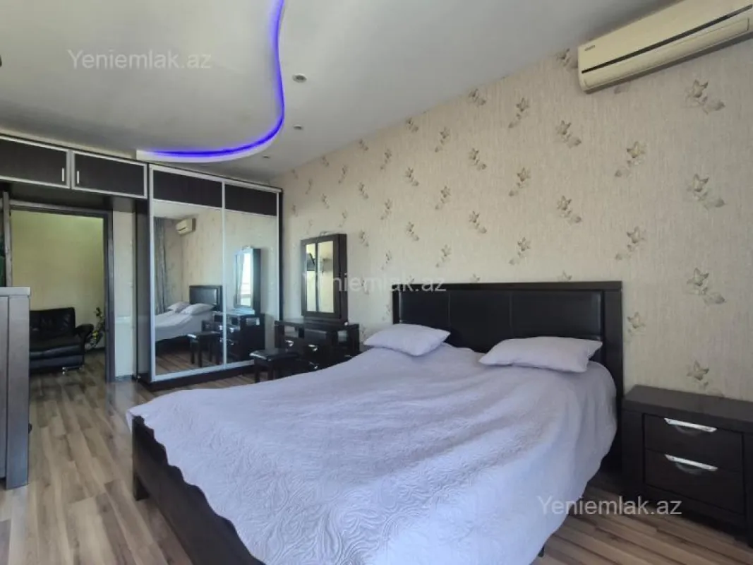 Satılır 3 otaqlı yeni tikili 114 m²