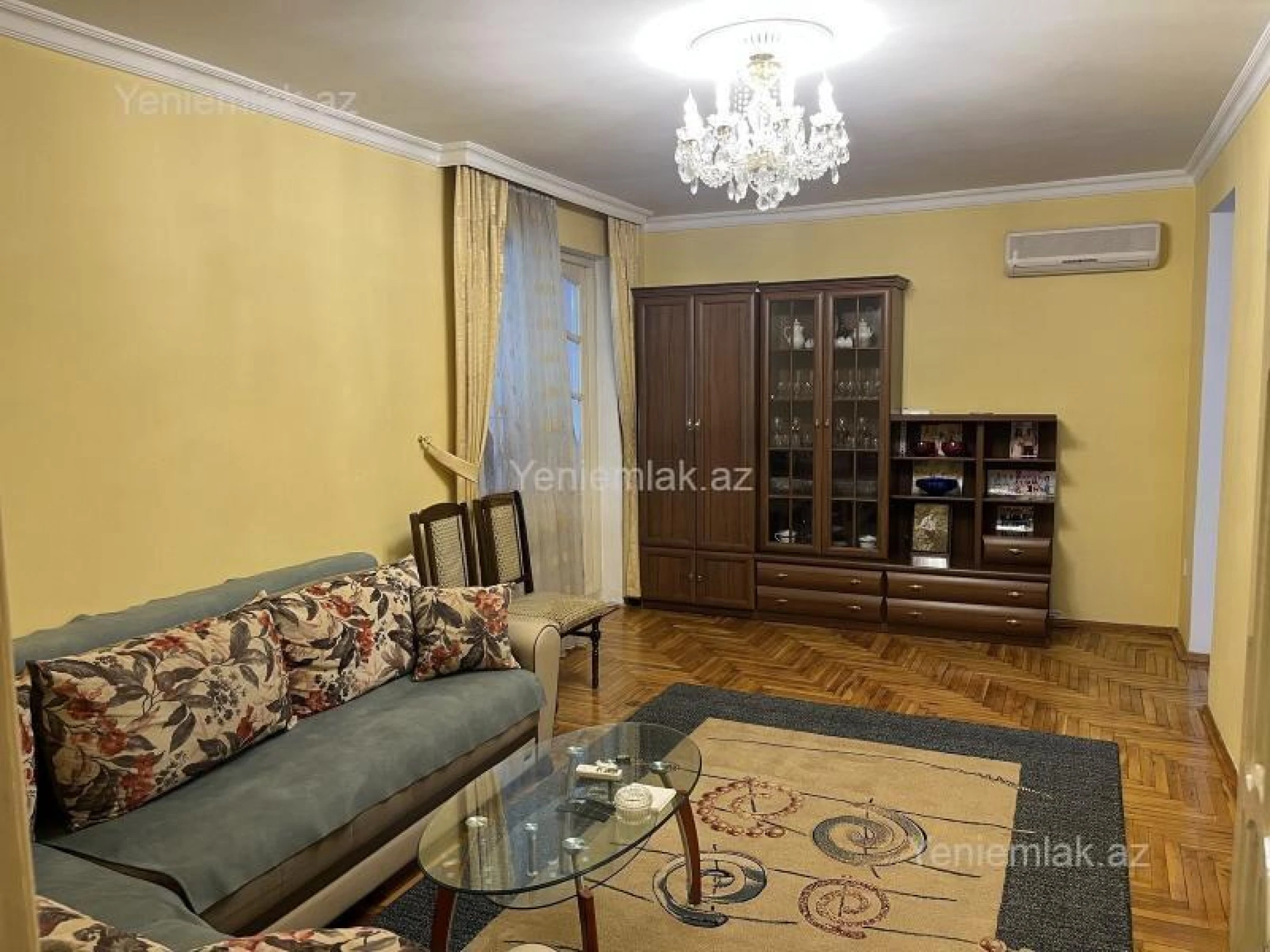 Satılır 3 otaqlı köhnə tikili 95 m²